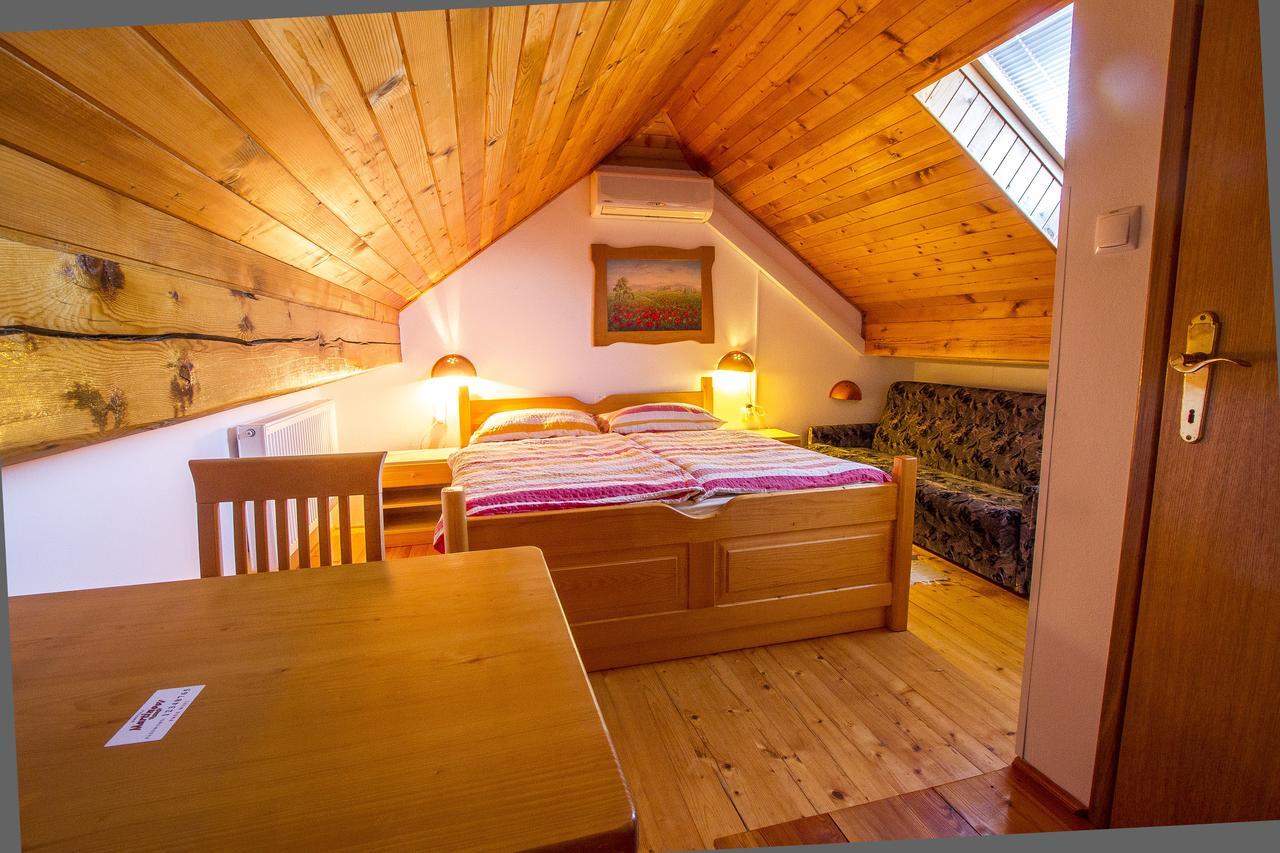Tourist Farm Pri Martinovih Villa Krška Vas Eksteriør bilde