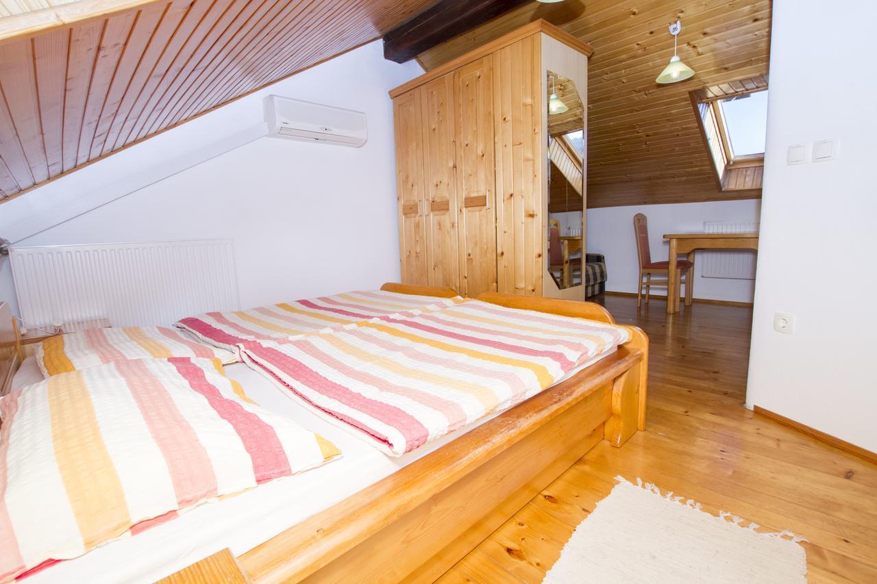Tourist Farm Pri Martinovih Villa Krška Vas Eksteriør bilde