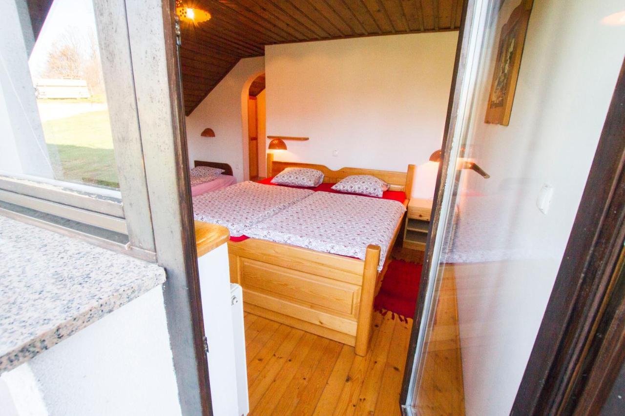 Tourist Farm Pri Martinovih Villa Krška Vas Rom bilde